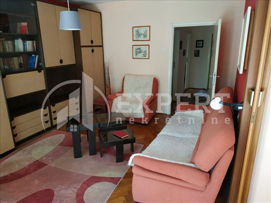 Izdaje se dvoiposoban stan kod Čaira, 65m2!