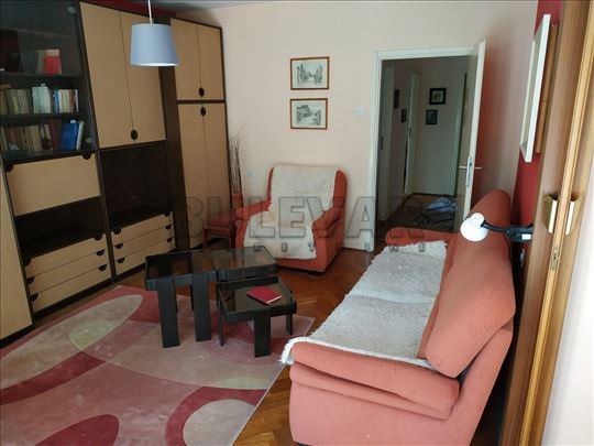 Izdaje se dvoiposoban stan kod Čaira, 65m2!