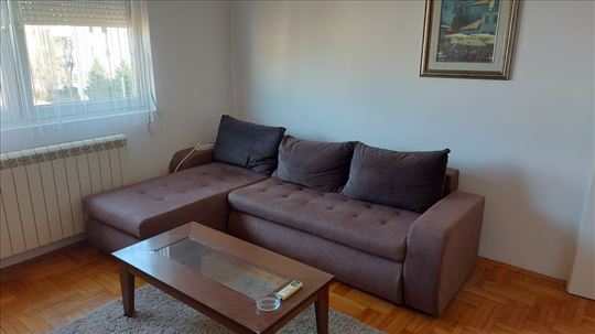 Karaburma -Patrisa Lumumbe, 1,5 s, 45 m2, namešten