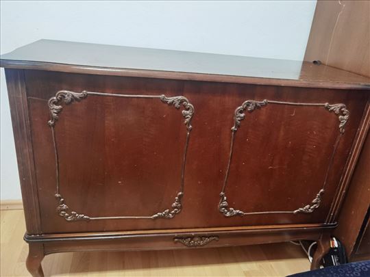 Komoda sanduk za posteljinu