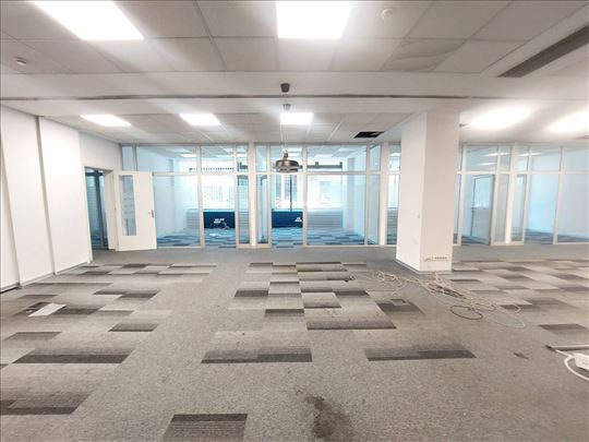 PP u poslovnoj zgradi na Novom Beogradu id:17623-1