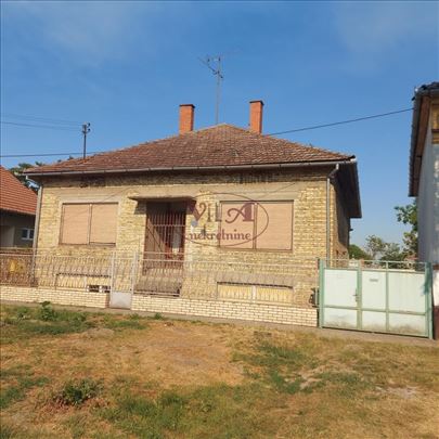 Srbobran, Odlična veća kuća - pogodna i za poslovn