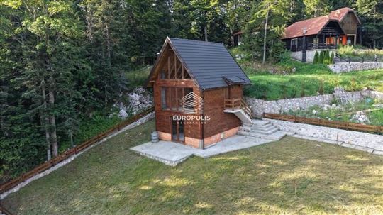 Tamo gde šuma šapuće – Vaša planinska kuća na Tari