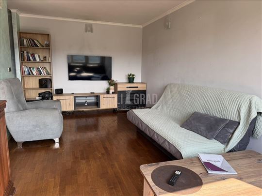 Uknjižen, 2.5, Kanarevo brdo