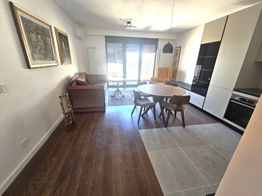 B.Kosa I, LUX 51, 2,0,61m2, sa garažnim mestom