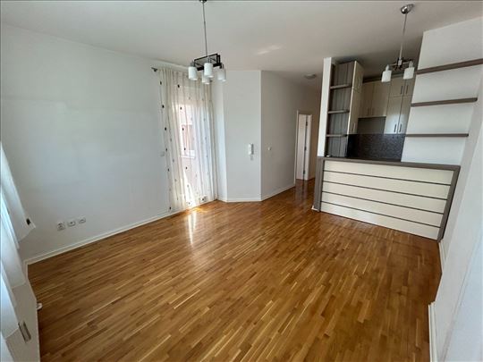 Dunavske terase, 2.5s, 54 m², LUX, useljiv
