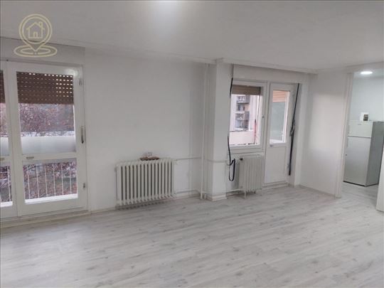Izdavanje stanova Novi Sad – Trosoban stan 78m² Li