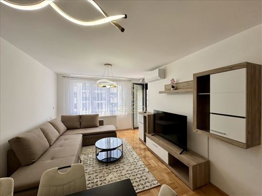 Luksuzan stan u Čairu – 55m², novogradnja, garažno