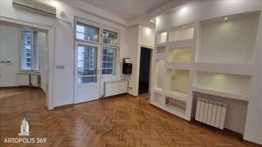 Lux poslovni prostor, 4 kancelarije, centar grada!
