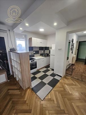 Na prodaju dvosoban penthouse - Stari Grad 48m2 + 