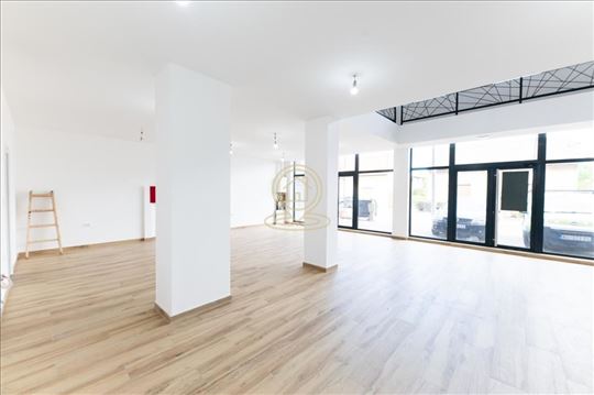 Nov Poslovni prostor za izdavanje 340m2 na 3 nivo