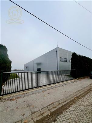 Prodaja moderne hale 1201 m² u industrijskoj zoni
