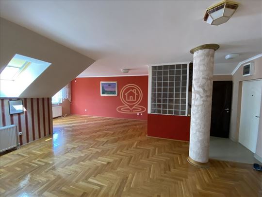 Prodaja trosobnog stana, 100m2, Sajmište, garaža