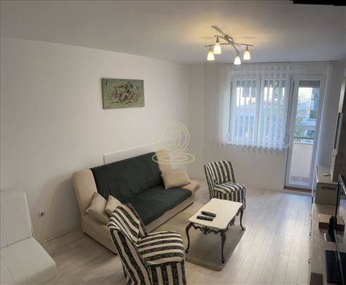 Trosoban stan, 55 m², Savski Venac, Beograd, 1. sp