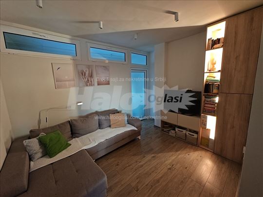 Centar Beograda | 42 m² |Panoramski pogled na Savu