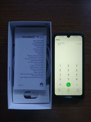 Huawei Y6 2019 /Odlično stanje/ Kutija i punjač