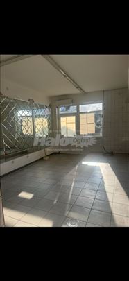 Izdajem PROMETAN lokal 45m2 na Bogosloviji