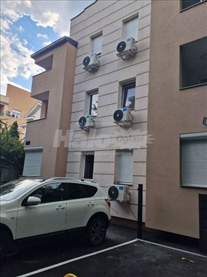 2,5 namešten stan, Zemun Prvomajska Beograd 
