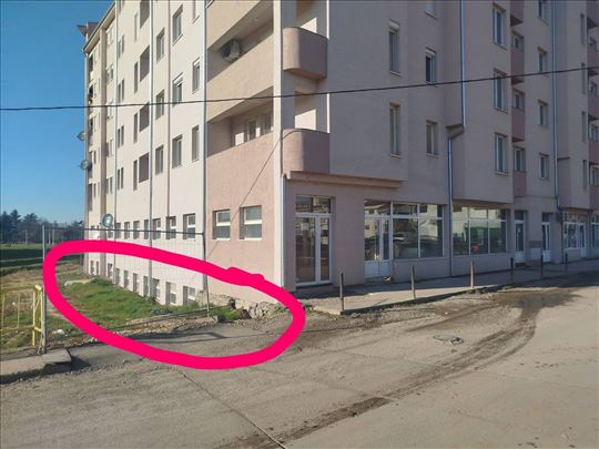 Lazarevac 280m2 poslovnog prostora