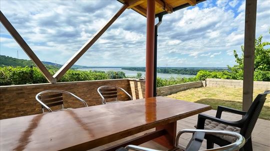 Ritopek – Savremena vila sa pogledom na Dunav, 8ar