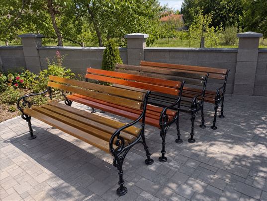 Baštenske klupe - parkovske klupe -livene stranice