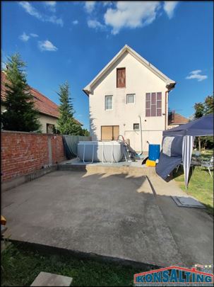 Kuća,600m od centra, Novi Banovci, šifra 024
