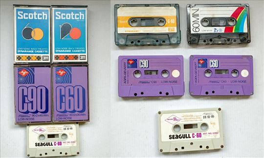LOT 1 audio kaseta 5 kom