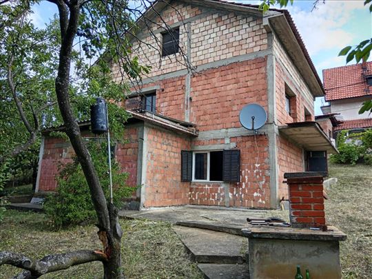 Mala Ivanča, kuća na prodaju