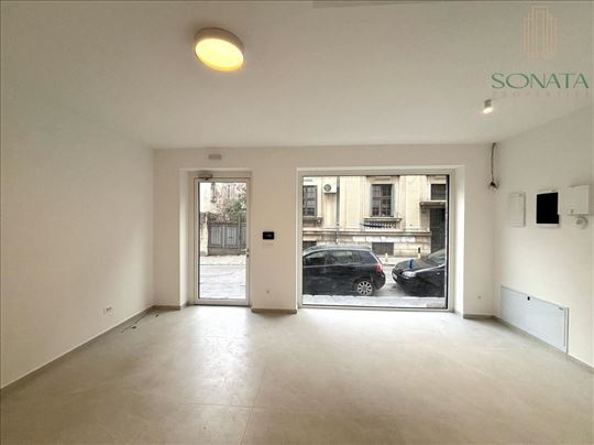 Odličan lokal sa izlogom od 30m2, Koste Stojanovća