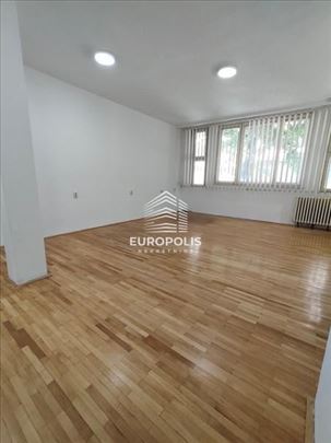 Poslovni prostor, Banovo brdo, odlična lokacija ID