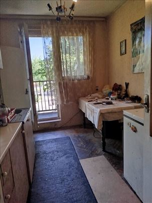 Prodaje se stan,Padinska skela ID#1761