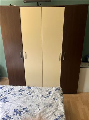 Prodajem krevet sa dušekom i ormar