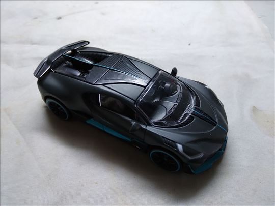Rastar Bugatti Divo, 1:43, China, ocuvan