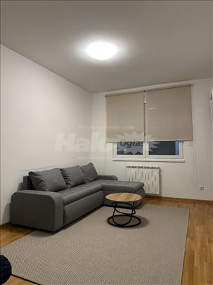 Stan Bul. Peka Dapčevića 50m2 Voždovac Novogradnja
