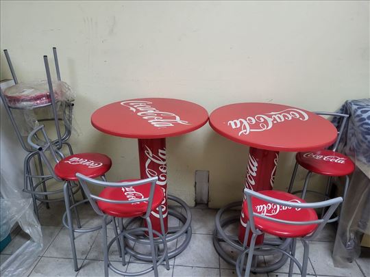 Sto i stolice Coca Cola