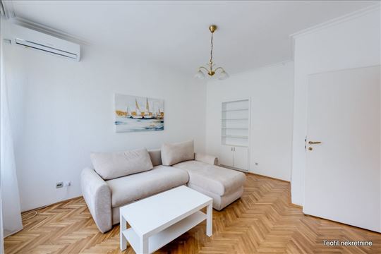 Vračar-Kalenić 65(T) renoviran, funkcionalan