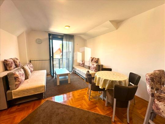 Apartman u ekološkom naselju, potpuno opremljen
