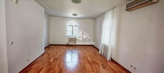 Beograd, Senjak, Stan, 4.0, 150m2