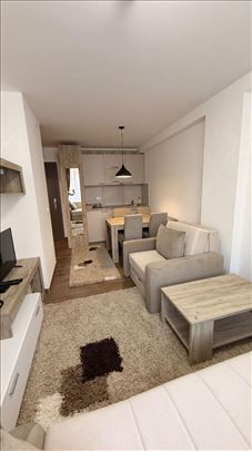 Nov apartman u Kraljevim Čardacima