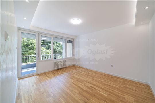 USTANIČKA 204 Savršen 1.5 stan na 3. spratu