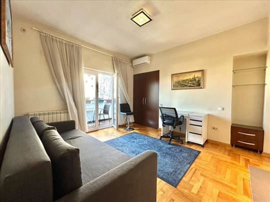 Višegradska 51m2-terasa sa pogledom ID#2851