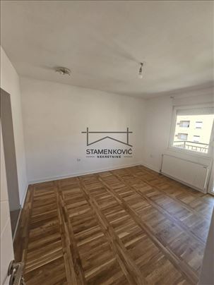 Kompletno Renoviran - Nova Detelinara - Parking u 