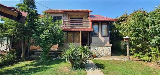 Kuća 71m2+5m2 na 2,62 ara Vranić