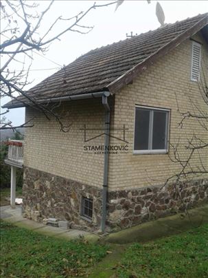 Odlična vikendica na prelepom mestu - Velika Remet