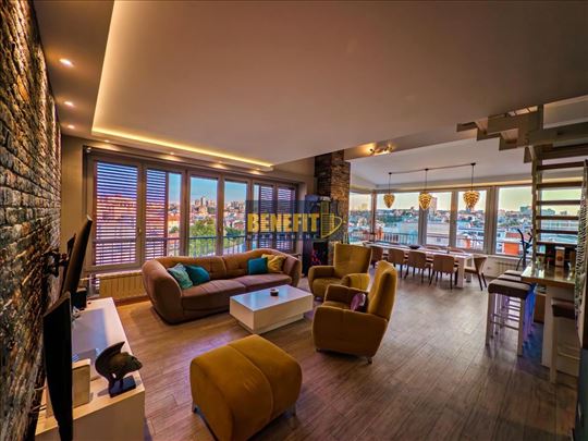 Prelep penthaus na Dorćolu (56m2 tarasa)