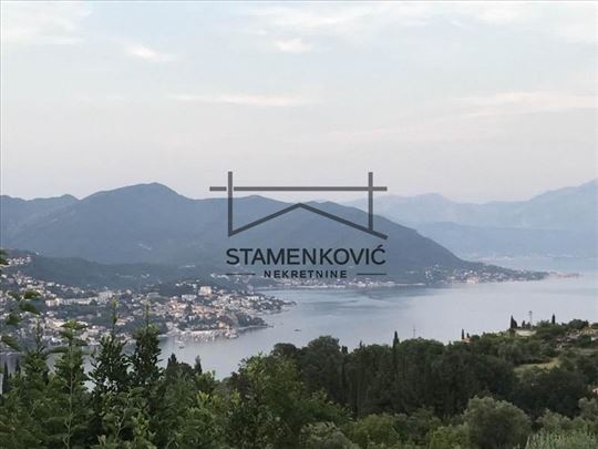 Prodaja zemljišta sa jedinstvenim pogledom. ID#699