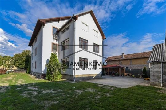 Prodaje se odlična kuca u Begeču! Moguc dogovor ID