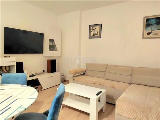 Renoviran duplex stan na odličnoj lokaciji, Stari 