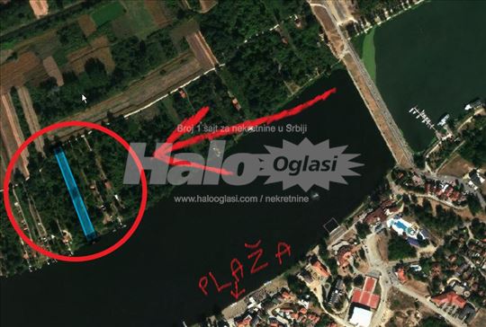 Srebrno Jezero plac sa plažom i Marinom