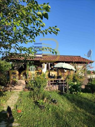 Velika Plana-Staro Selo, 72m2, 10 ari placa